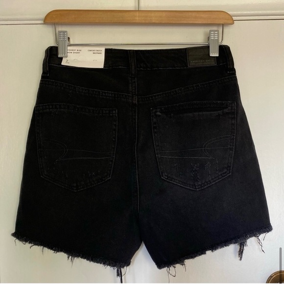 đť…şnew American Eagle Black Highest Rise Mom Shorts Waist Size 26 Distressed - Picture 10 of 10